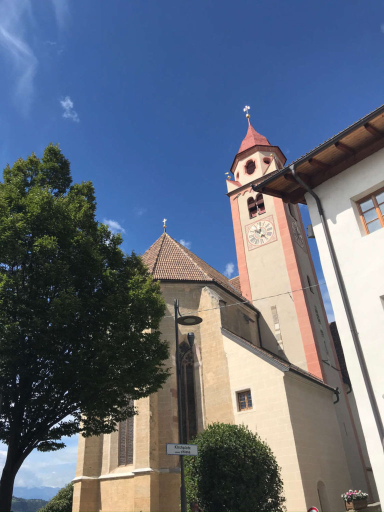 Kirche Dorf Tirol