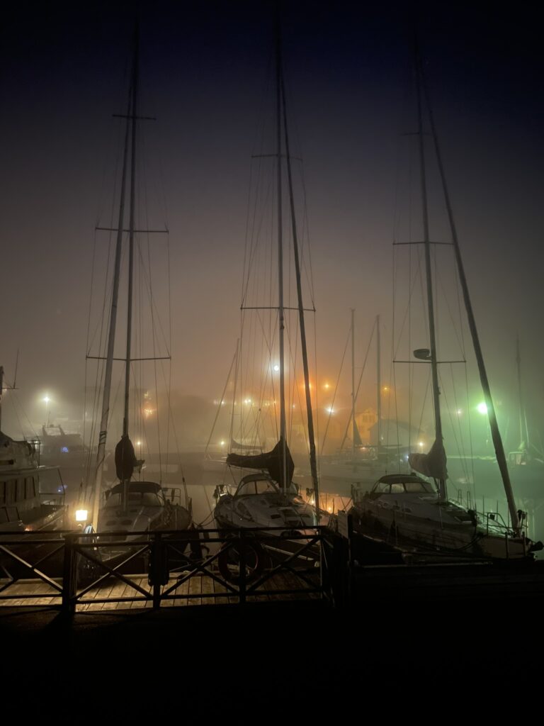 Mystischer Hafen Fotö